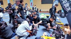 也是全球首个射击匹敌类机械人竞技